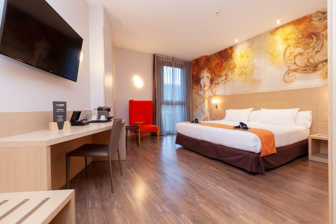 Spirit Hotel Gran Bilbao Ngoại thất bức ảnh Room at the hotel