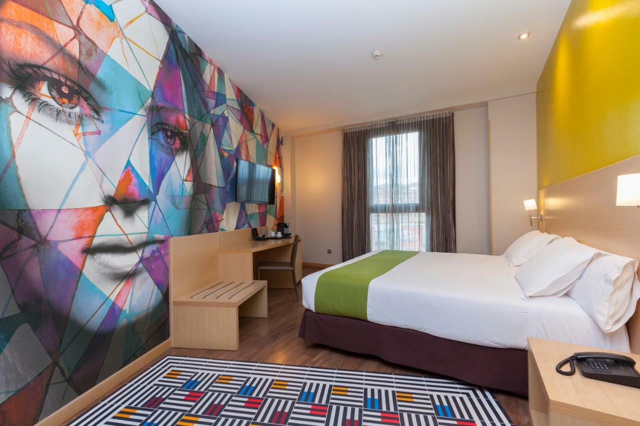 Spirit Hotel Gran Bilbao Ngoại thất bức ảnh Room at the hotel